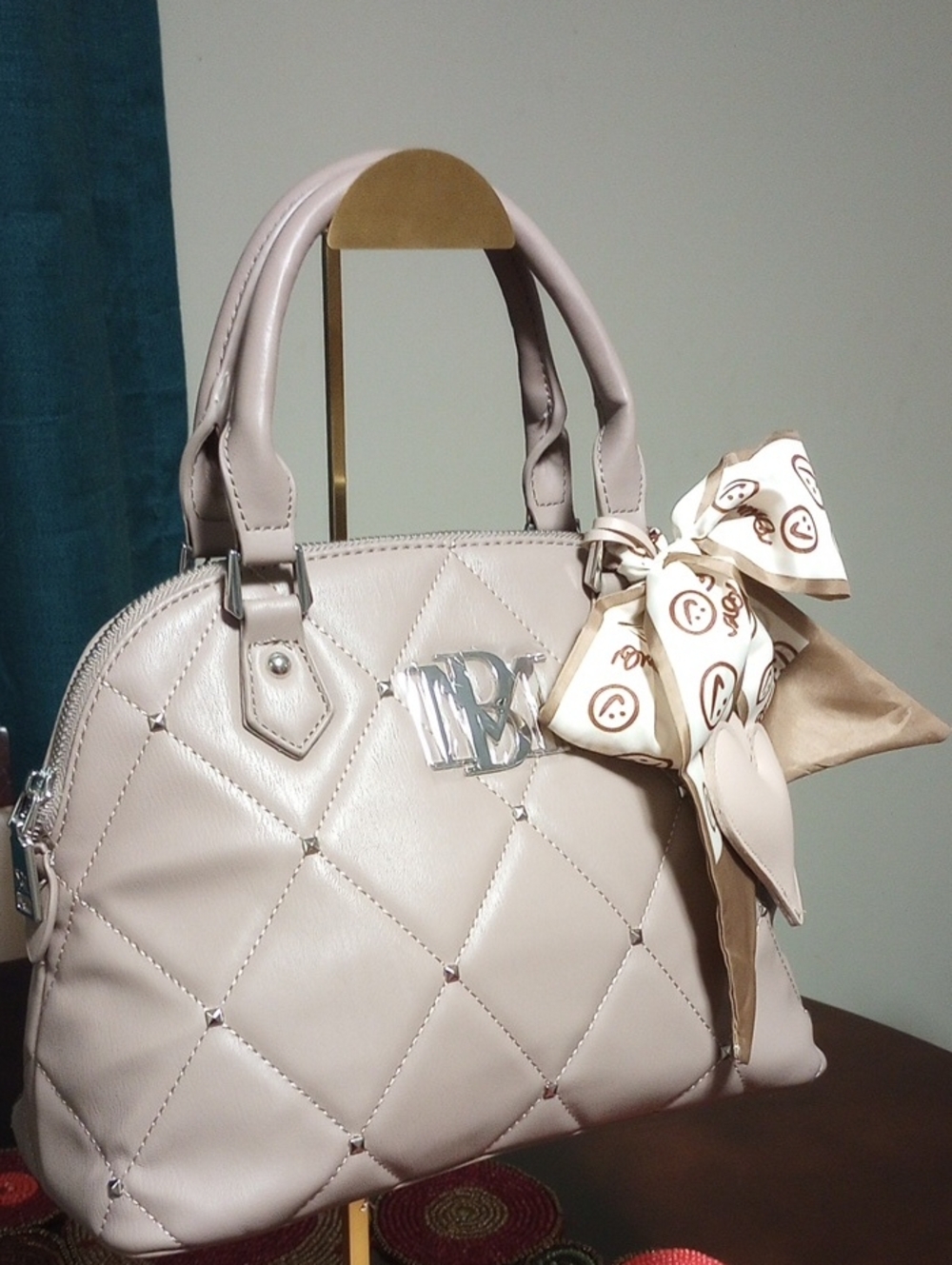 Quilted Dome Satchel w/Crossbody Strap - Picture 4 of 16
